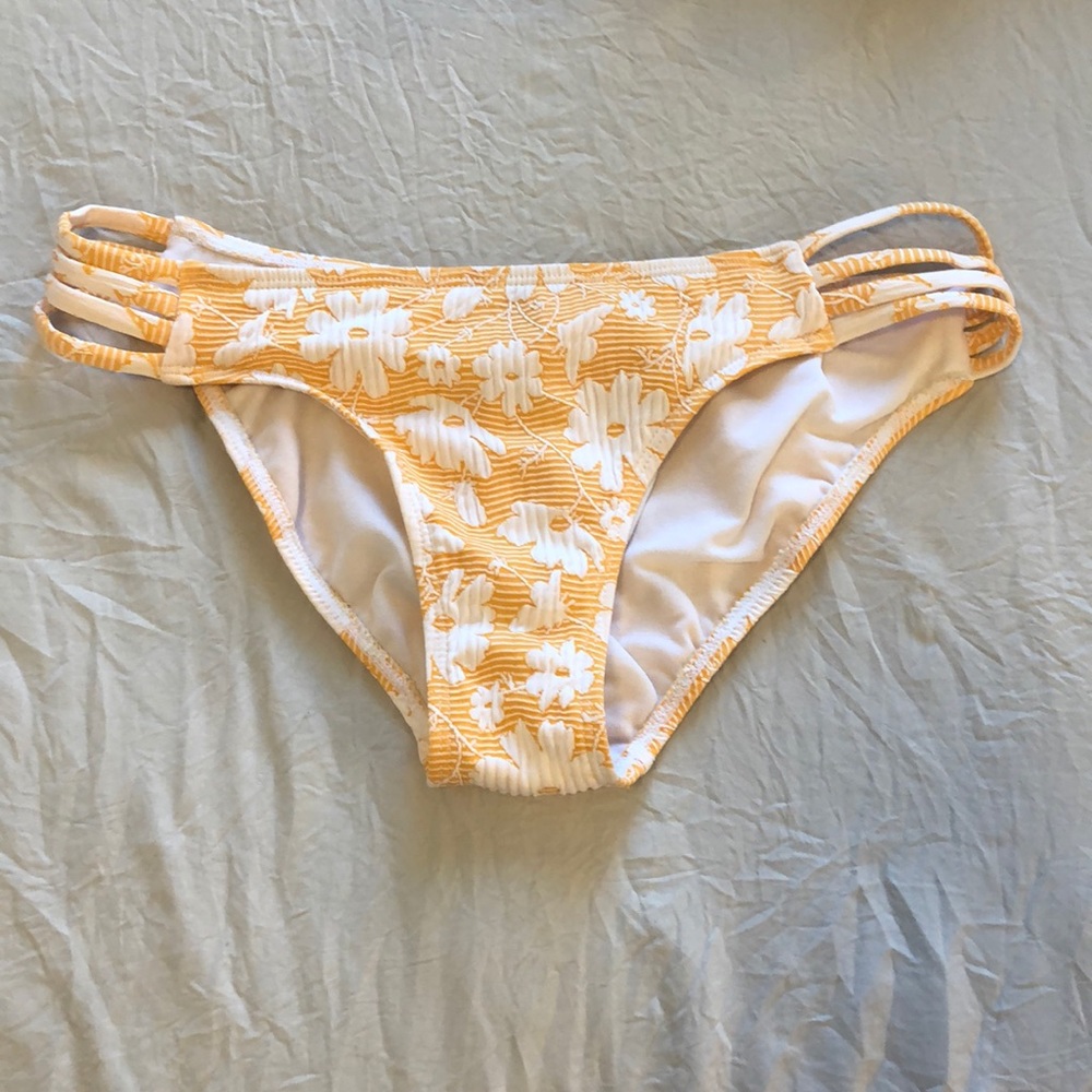 Bikini bottoms